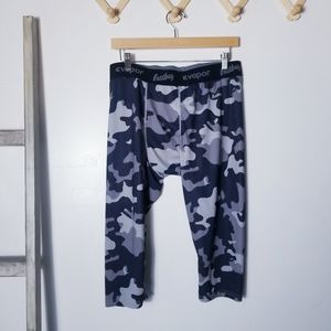 EASTBAY MEN'S BLACK CAMO CROPPED COMPRESSION TIGHTS SIZE 2X